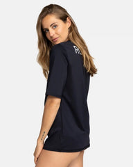 New Enjoy Waves Short Sleeve Rashguard