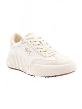 Bling Sneaker