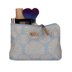 Roxy Pouch